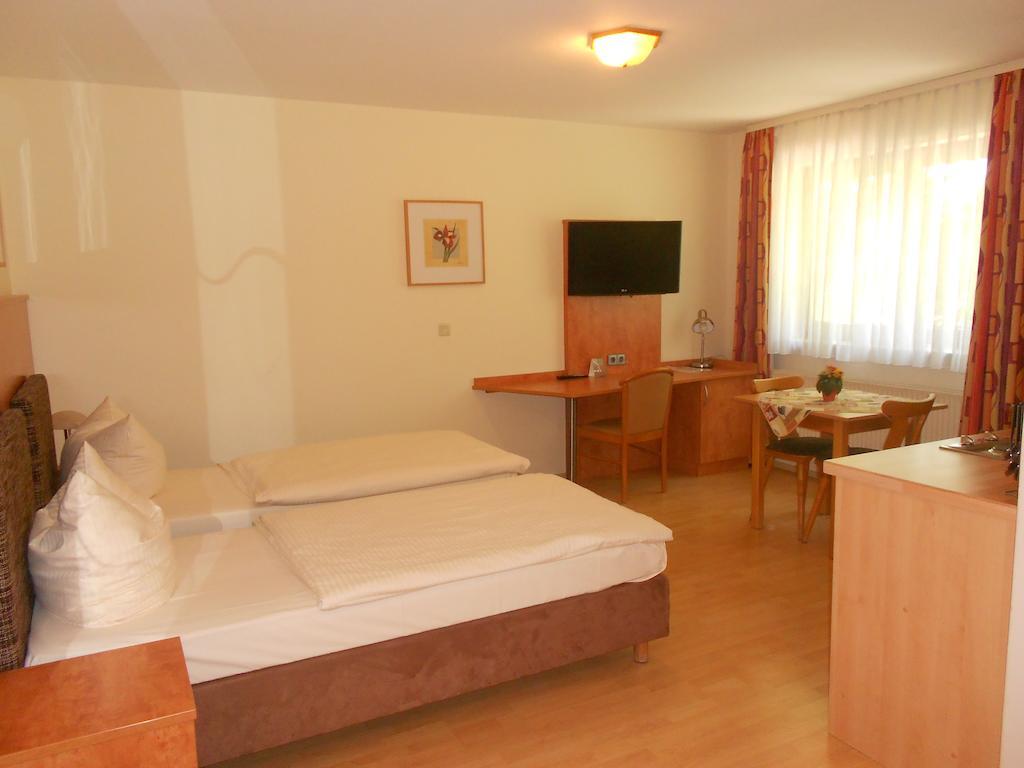 Apartment-Pension Schwalbennest Herzogenaurach Pokój zdjęcie
